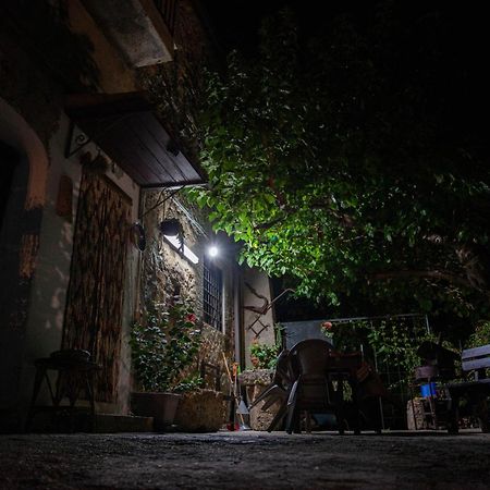 Casa Vacanze Fondaco Di Scillato Scillato  Dış mekan fotoğraf