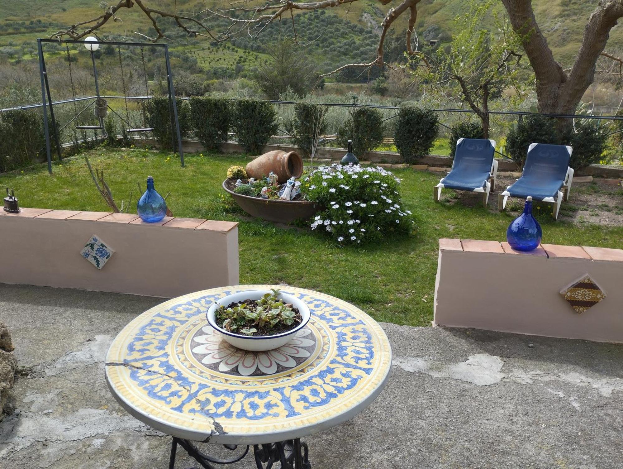Casa Vacanze Fondaco Di Scillato Scillato  Dış mekan fotoğraf