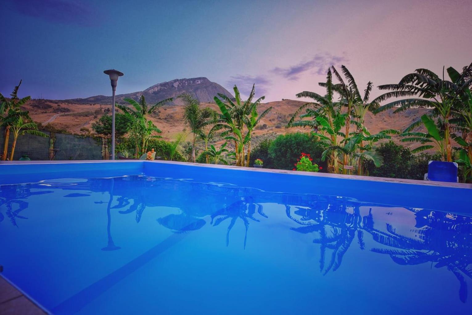 Casa Vacanze Fondaco Di Scillato Scillato  Dış mekan fotoğraf